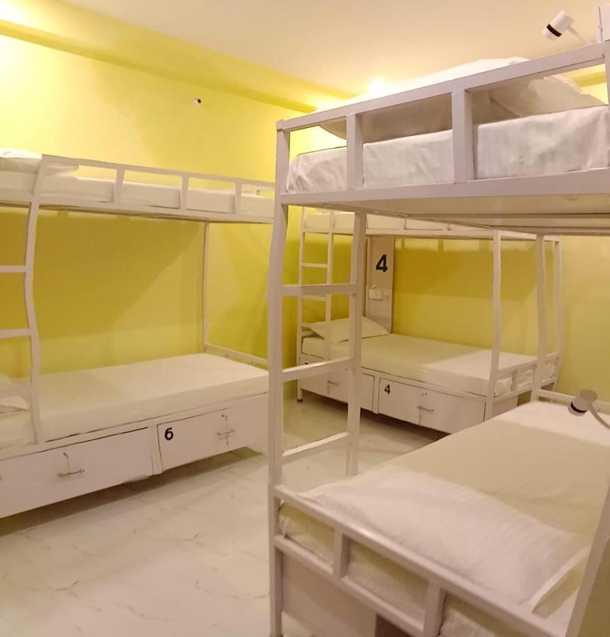 Hashtag Traveler'S Hostel Lucknow Luaran gambar